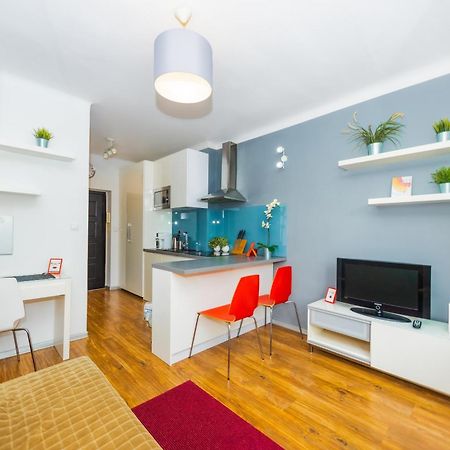 ורשה Cozy Studio Next To The Metro And City Center מראה חיצוני תמונה